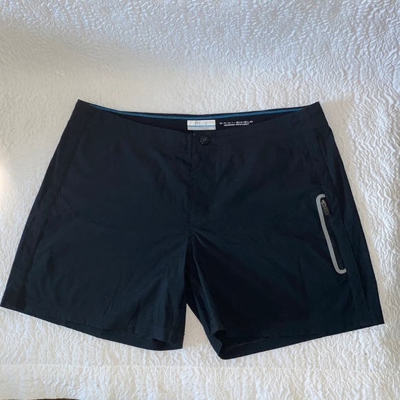 Columbia Omni-Shield Advanced Repellency Shorts - Picture 1 of 8